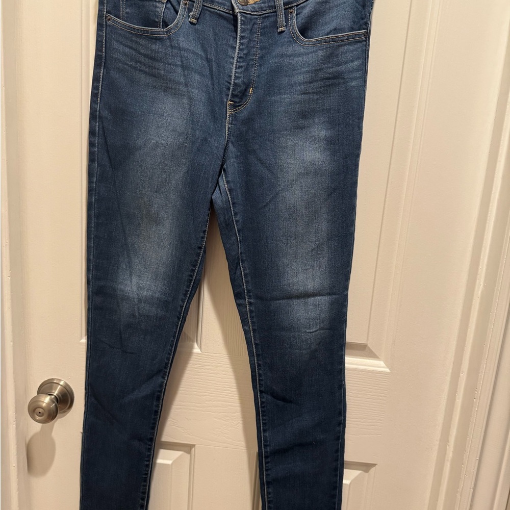 Levi's 311 Shaping Skinny Jeans